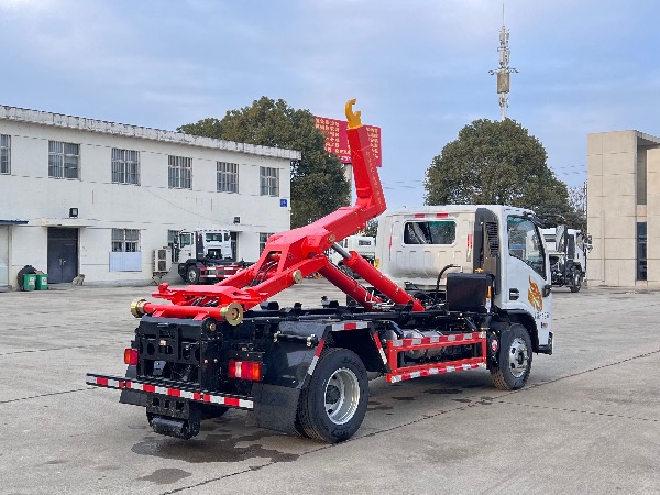 重汽豪曼4x2車廂可卸式垃圾車｜鉤臂式垃圾車｜移動壓縮垃圾站配套專用轉(zhuǎn)運車｜勾臂車